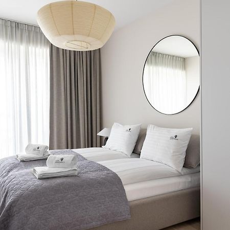 Yacht Park With Sea View By Lion Apartments Gdynia Ngoại thất bức ảnh